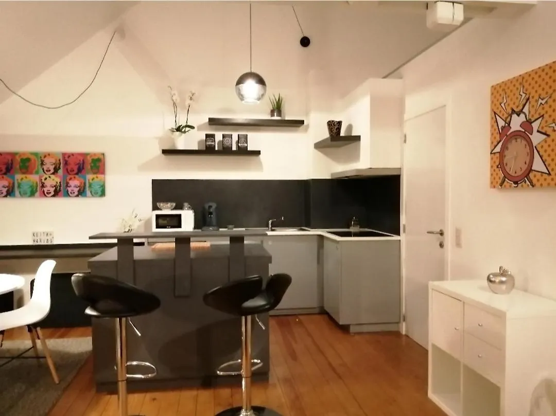Luxury Pop-Art Suite Charleroi 0*,  Belgium