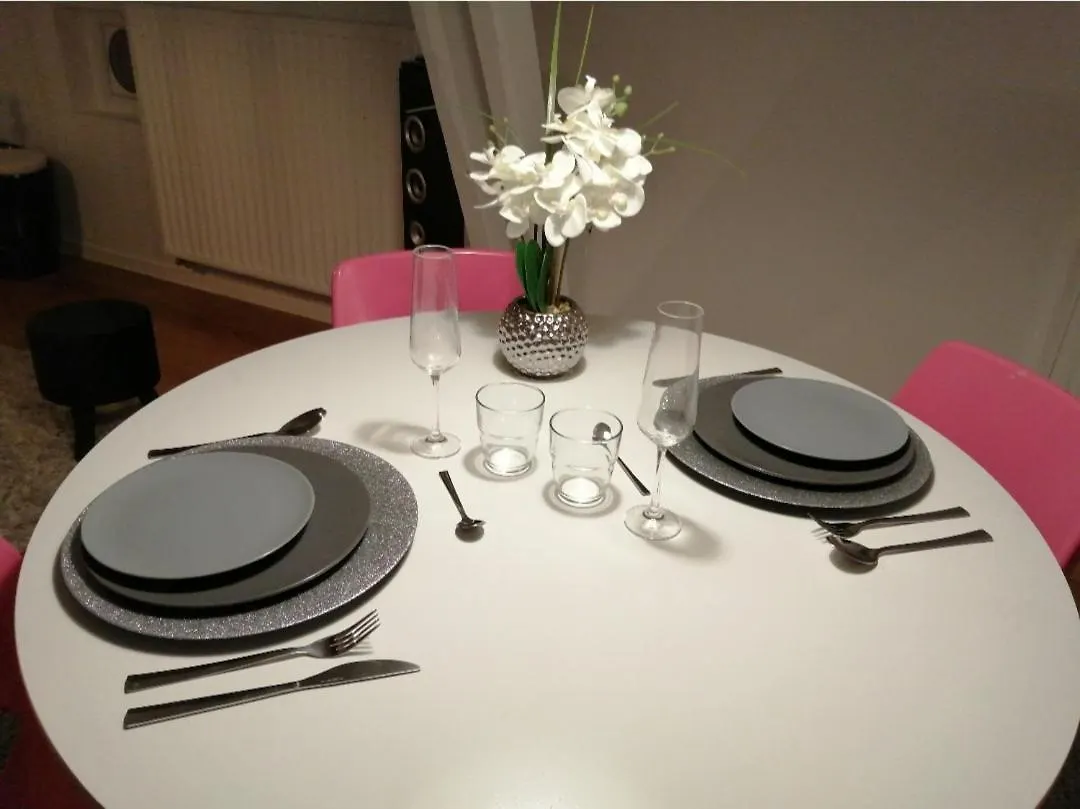 Luxury Pop-Art Suite Charleroi