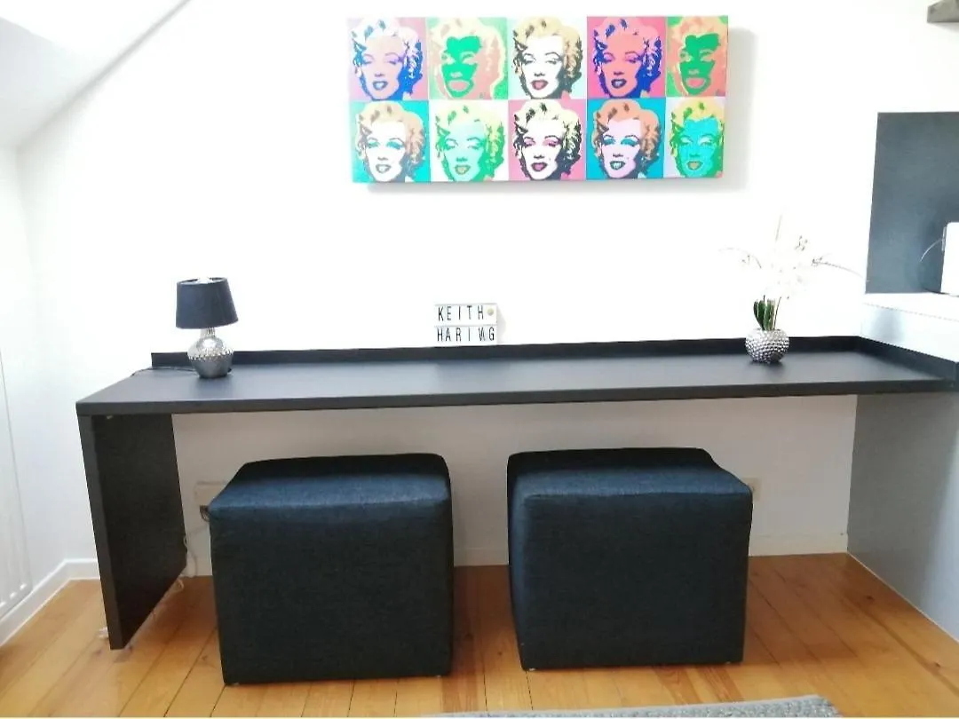 Luxury Pop-Art Suite Charleroi